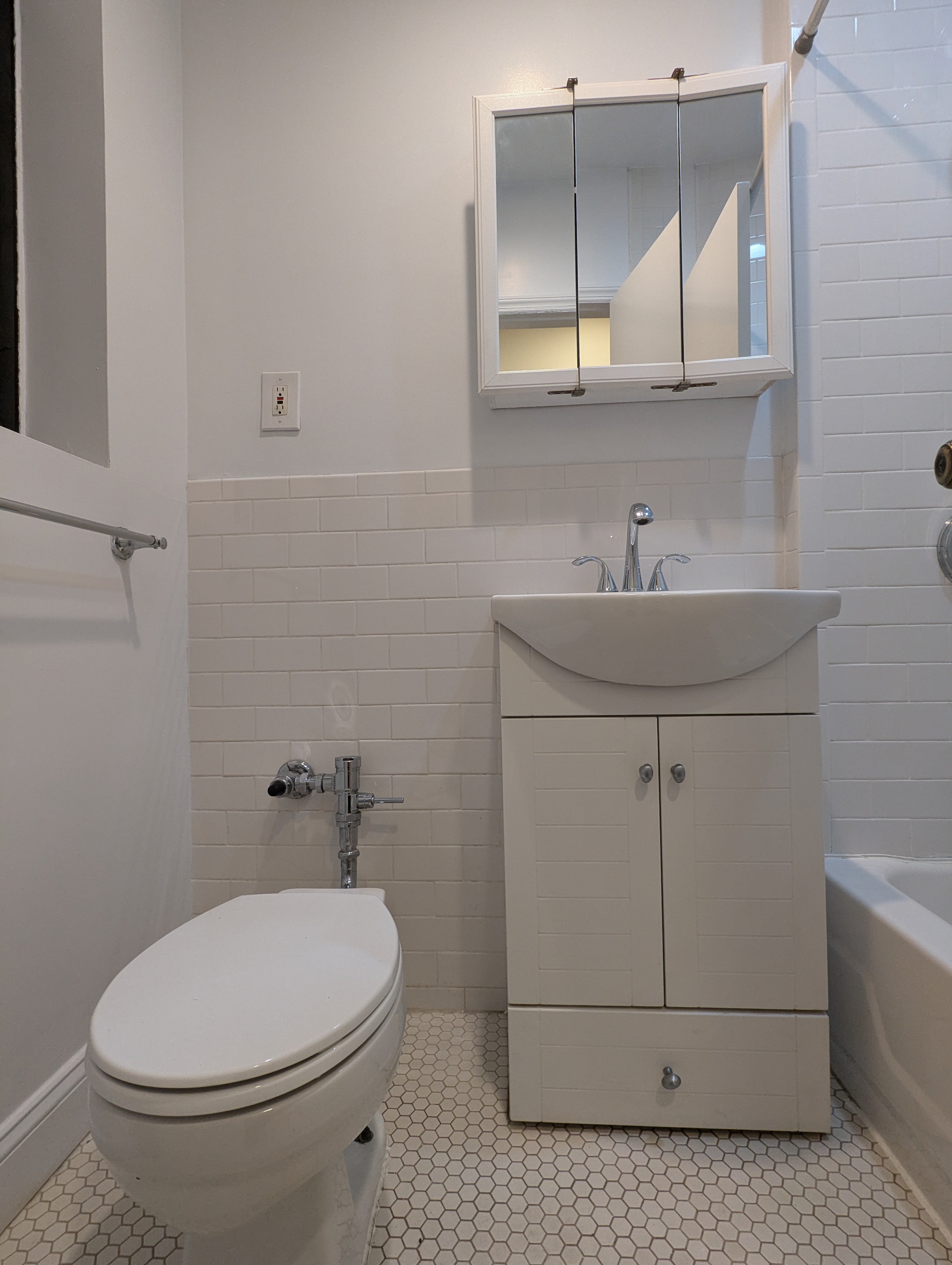 344 West 17th Street, Unit D Manhattan, NY 10011 - Photo 5 of 6