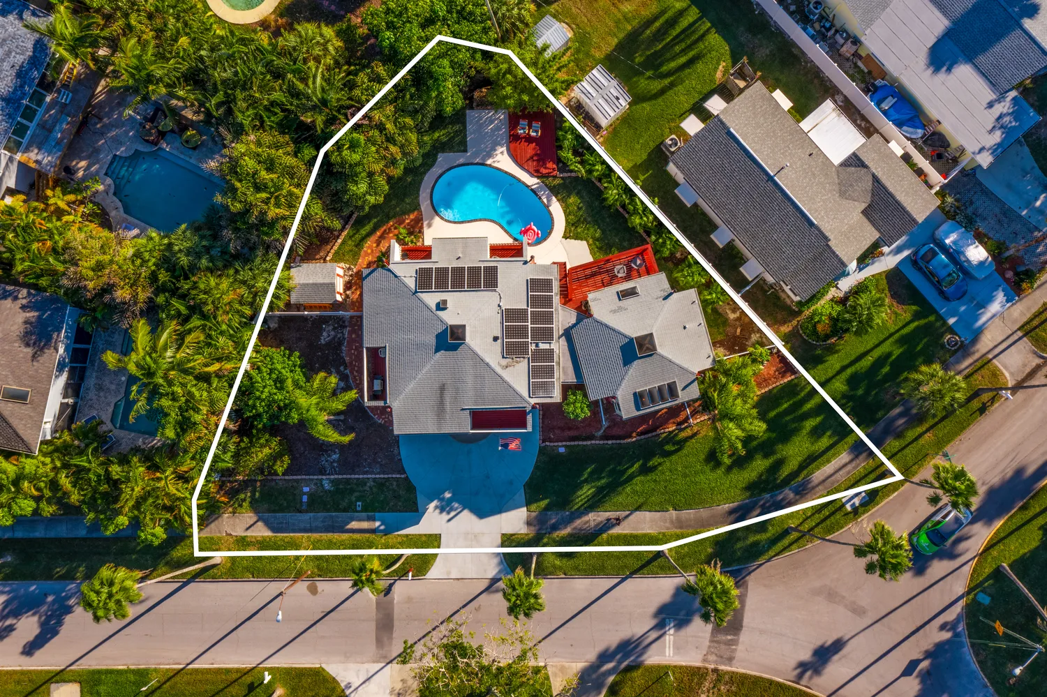 $1,295,000 | 3250 East Debazan Avenue, St. Pete Beach, FL 33706