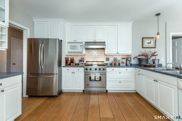 $10,000 | 108 East Street, Washington, CT 06793