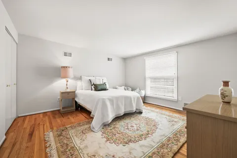 $1,350,000 | 3705 Templeton Place, Alexandria, VA 22304