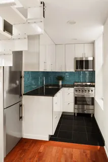 $1,050,000 | 151 West 80th Street, Unit 5R | Upper West Side