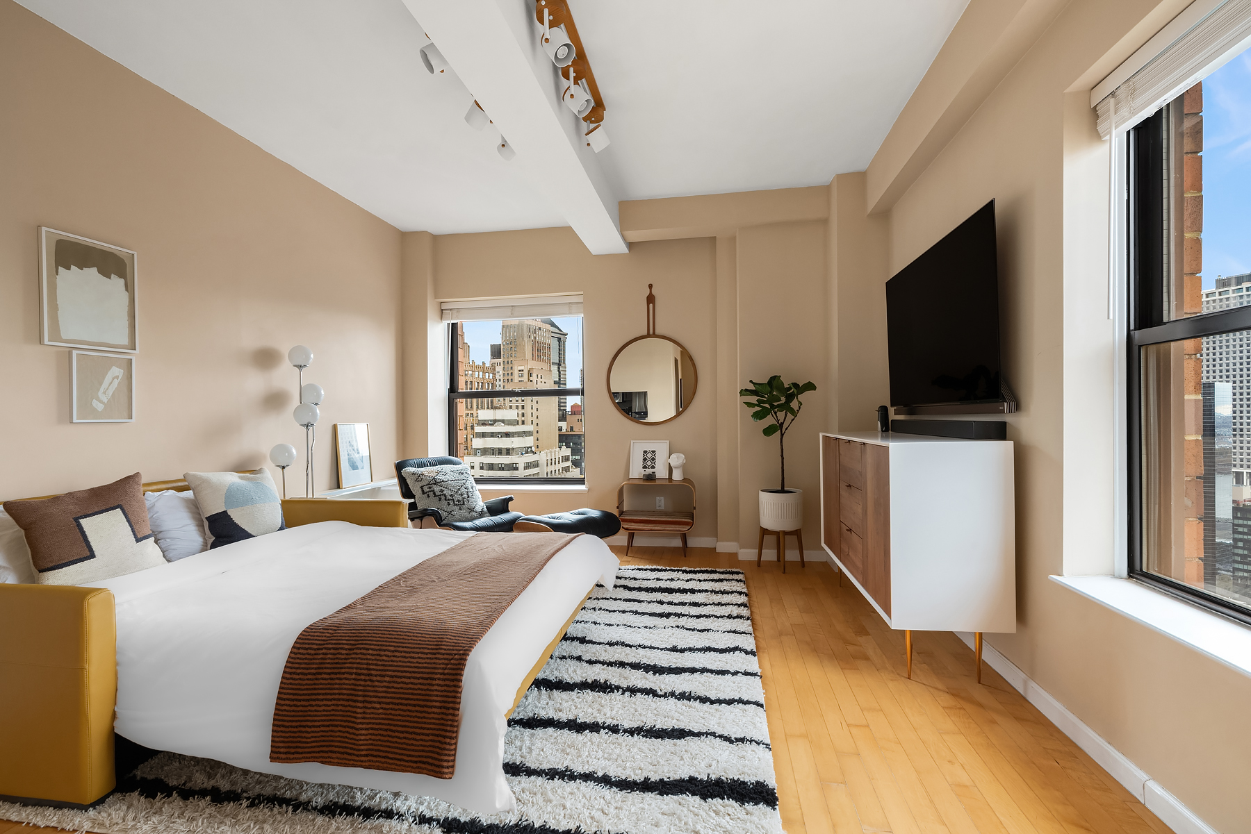 20 West Street, Unit 36E Manhattan, NY 10004 - Photo 2 of 17