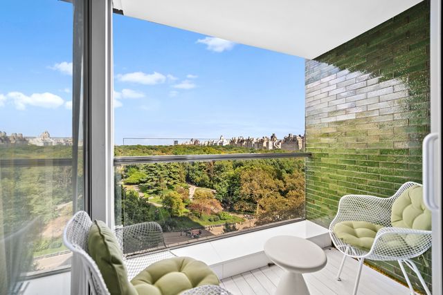 $4,000,000 | 116 Central Park South, Unit 11N | Central Park South