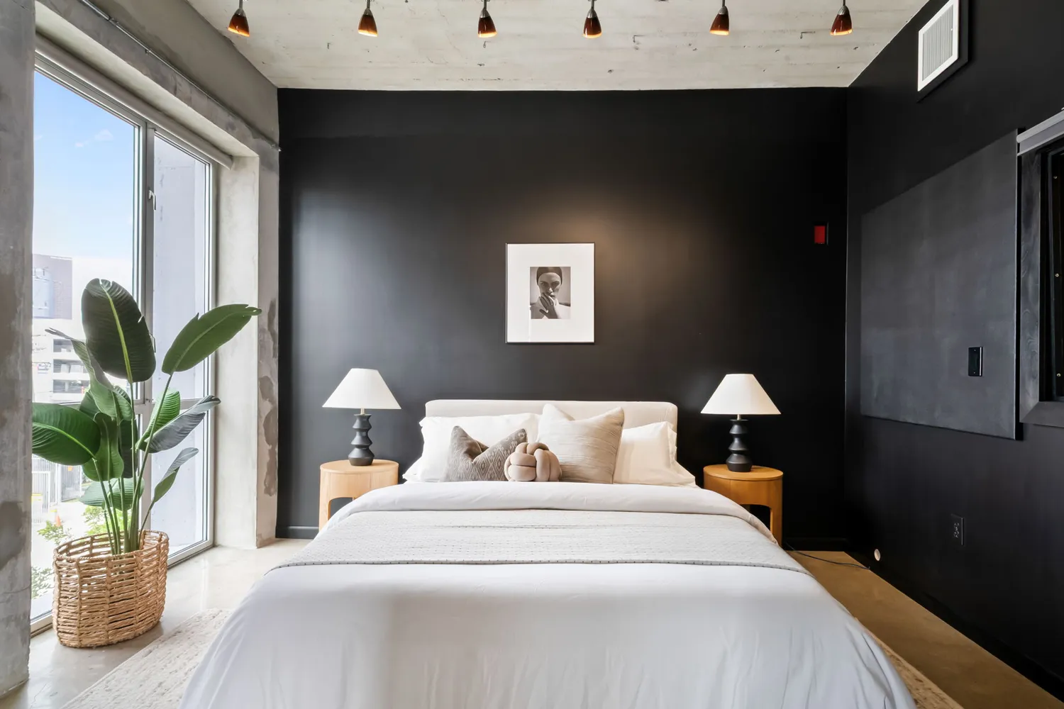 $928,000 | 825 East 4th Street, Unit 310, Los Angeles, CA 90013