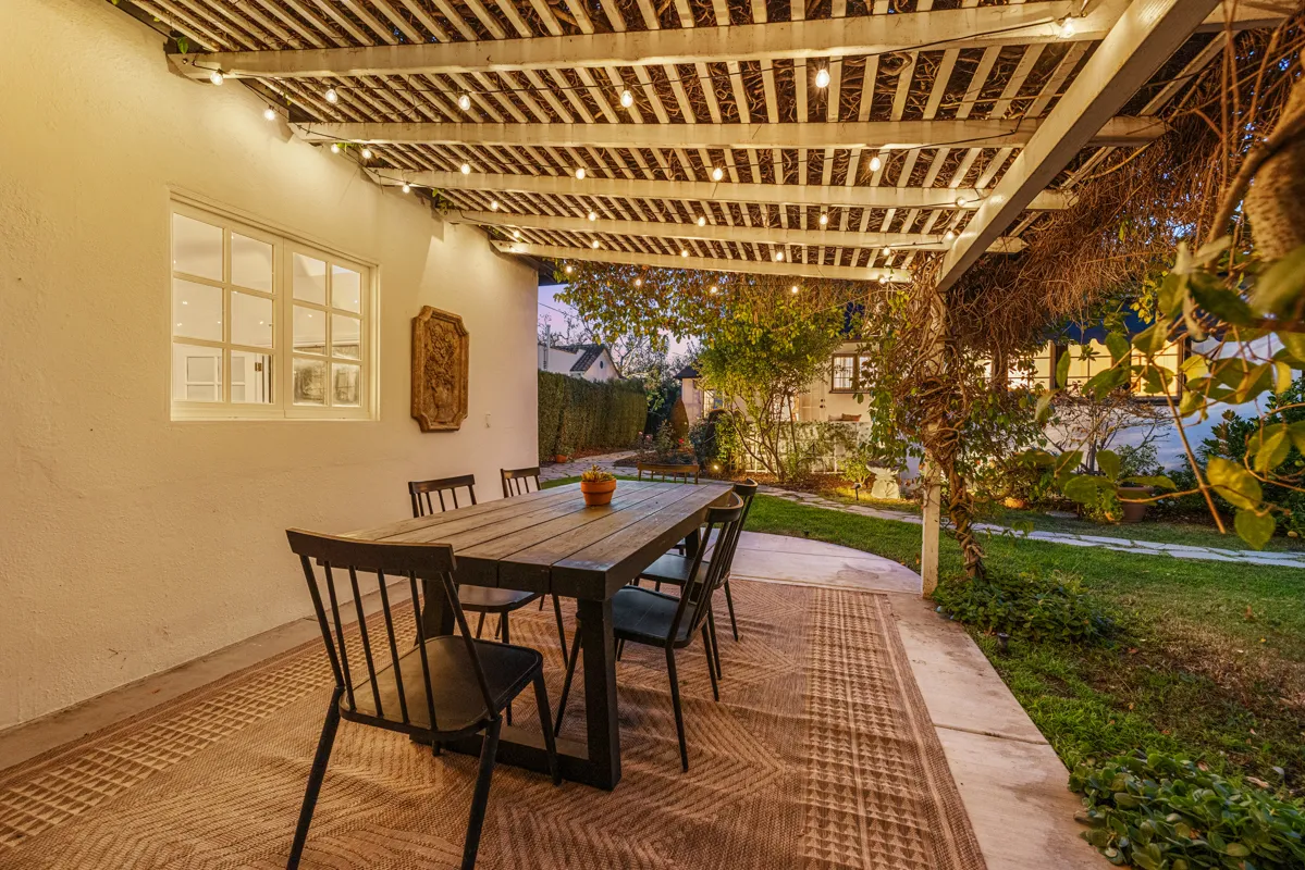 $1,849,000 | 926 Burnside Avenue, Los Angeles, CA 90036