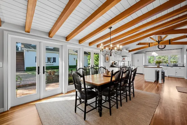 $3,050,000 | 4011 East 3rd Avenue, Napa, CA 94558