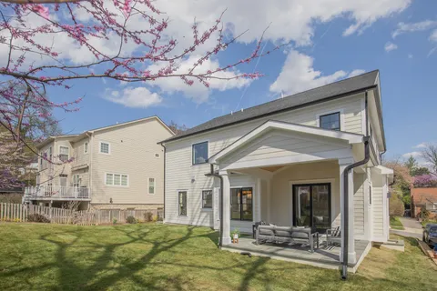 $2,295,000 | 8806 Walnut Hill Road, Chevy Chase, MD 20815