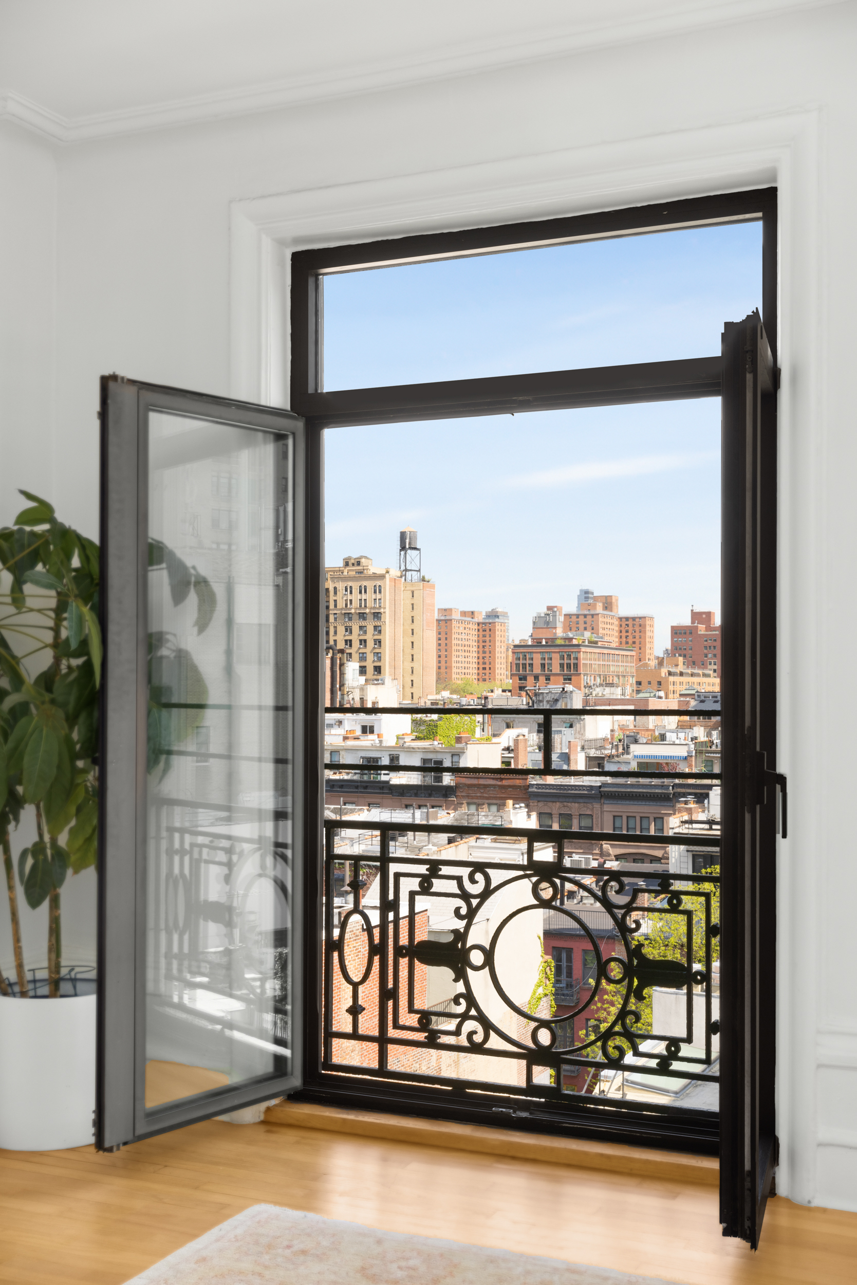 46 West 83rd Street, Unit 8AB Manhattan, NY 10024 - Photo 3 of 17