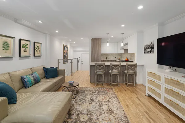 $12,500 | 267 West 71st Street, Unit 1R | Upper West Side