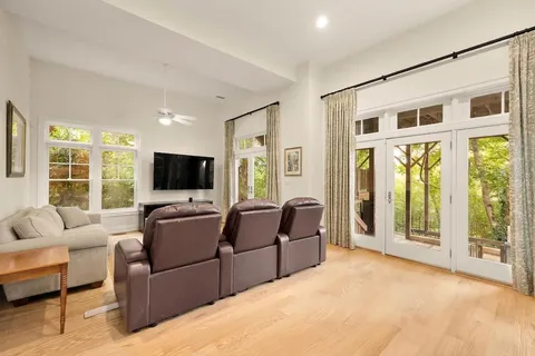 Contact Agent | 6512 Ridge Drive, Bethesda, MD 20816