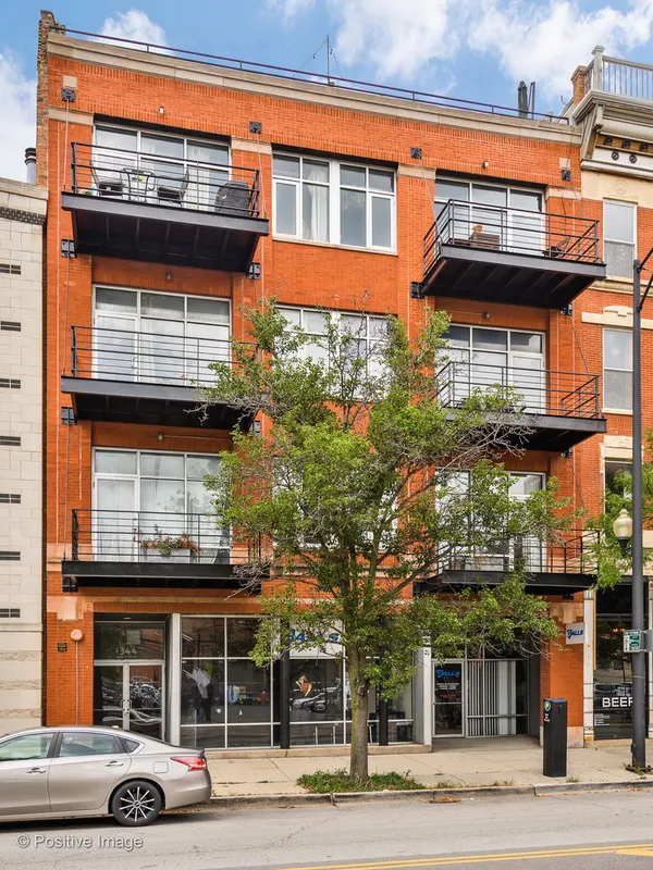 $369,000 | 1344 West Madison Street, Unit 201, Chicago, IL 60607