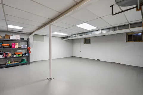 Contact Agent | 6613 Bradley Boulevard, Bethesda, MD 20817