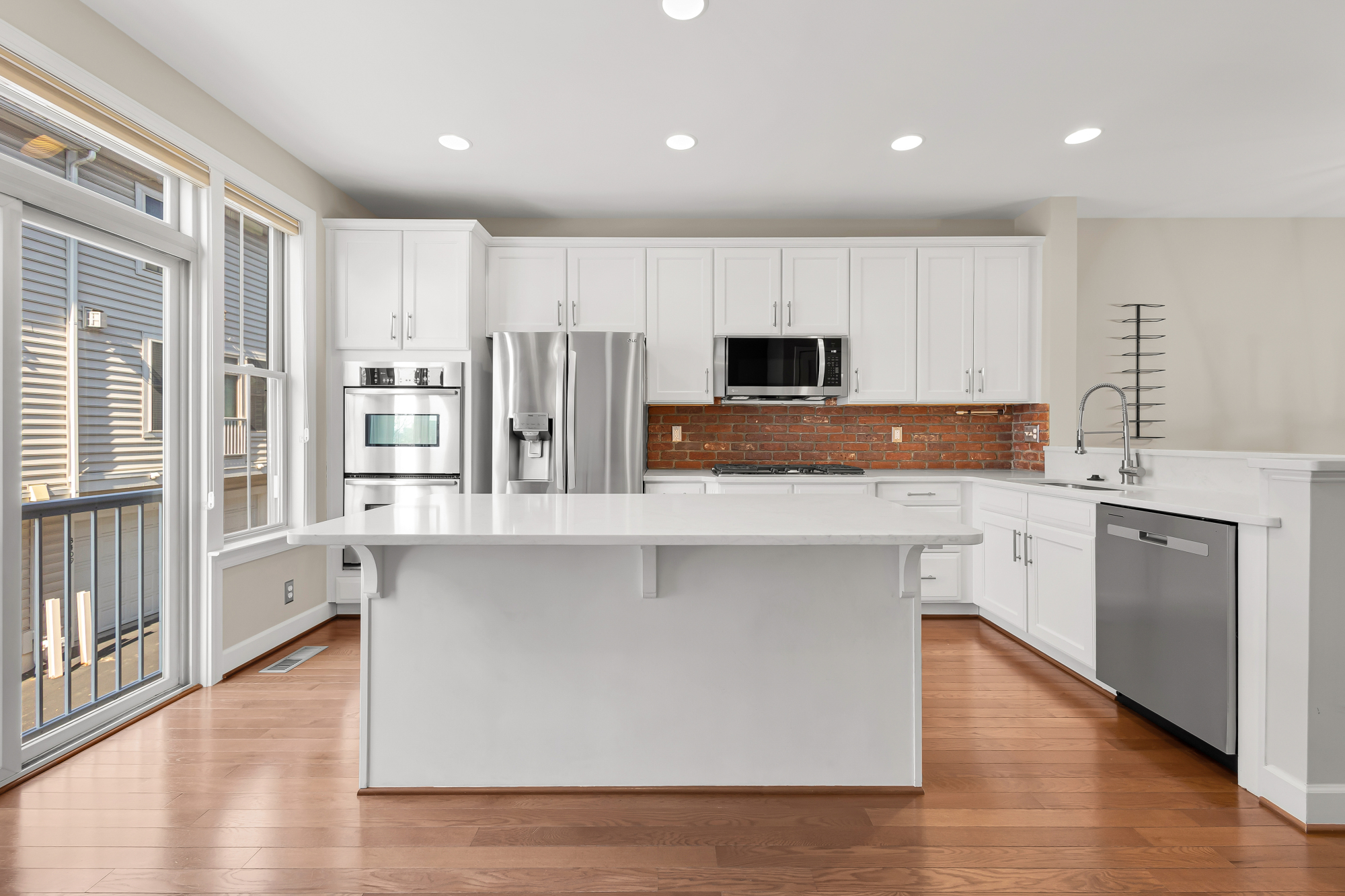 3351 Kemper Road Arlington, VA 22206 - Photo 7 of 17