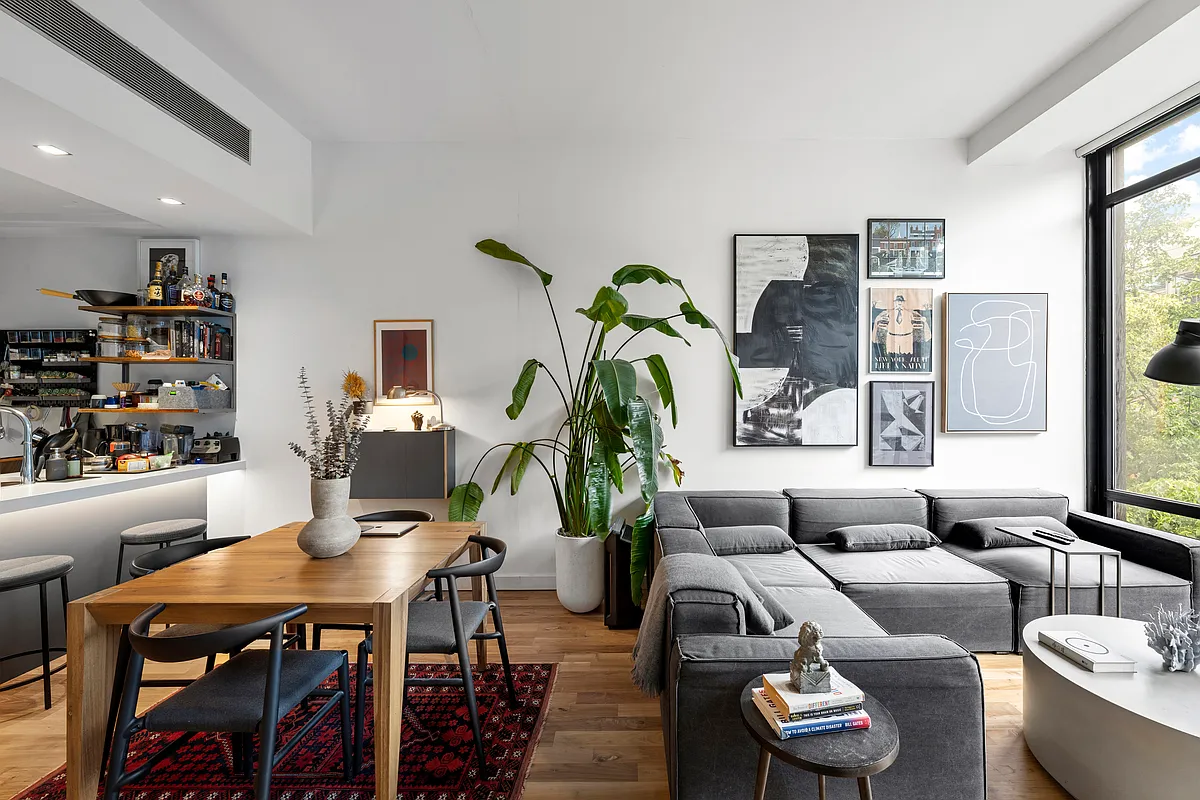 161 North 4th Street, Unit 2B Brooklyn, NY 11211 - Photo 2 of 8