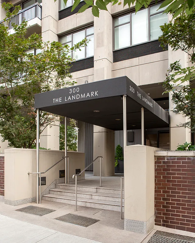 300 East 59th Street, Unit 705 Manhattan, NY 10022 - Photo 16 of 18