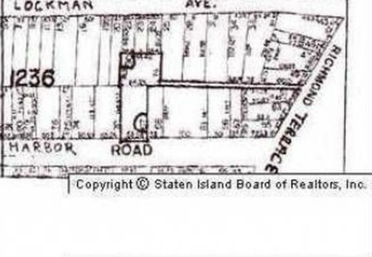3020 Richmond Terrace Staten Island, NY 10303 - Photo 18 of 18 a black and white photo of a painting