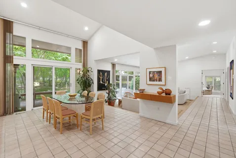 $1,850,000 | 11815 Beekman Place, Rockville, MD 20854