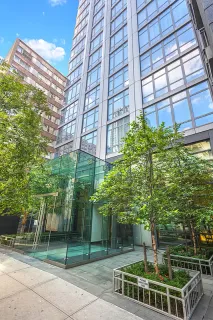 $1,100,000 | 310 West 52nd Street, Unit 18C | Hell's Kitchen
