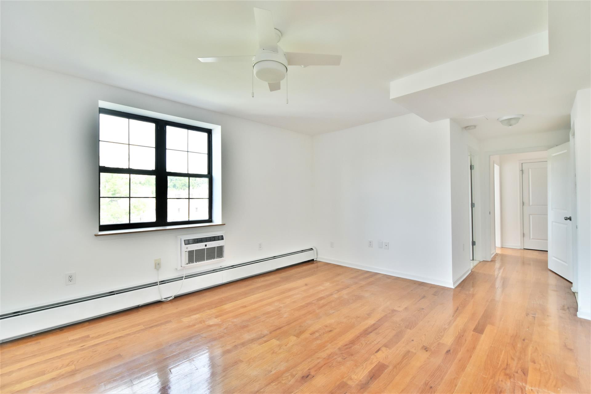 2601 Frederick Douglass Boulevard, Unit PH1 Manhattan, NY 10030 - Photo 8 of 26