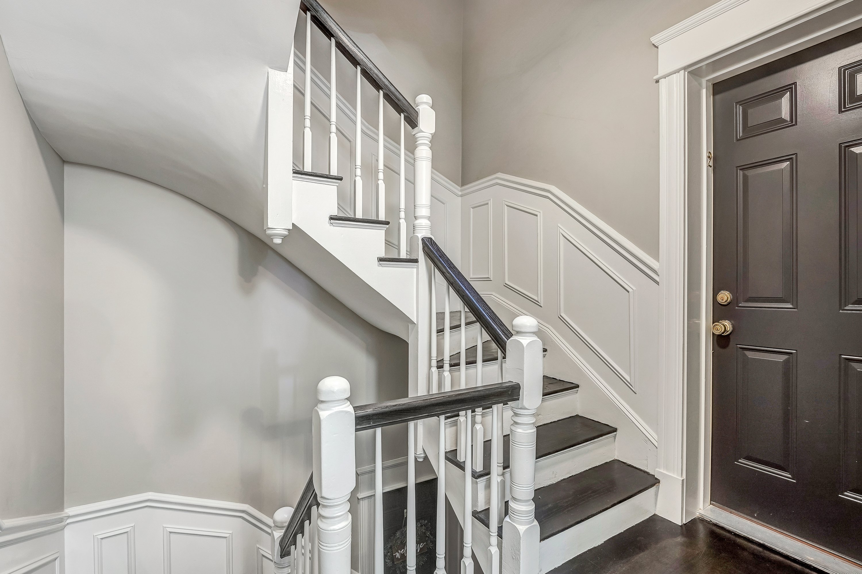 130 Myrtle Street Boston, MA 02114 - Photo 2 of 12