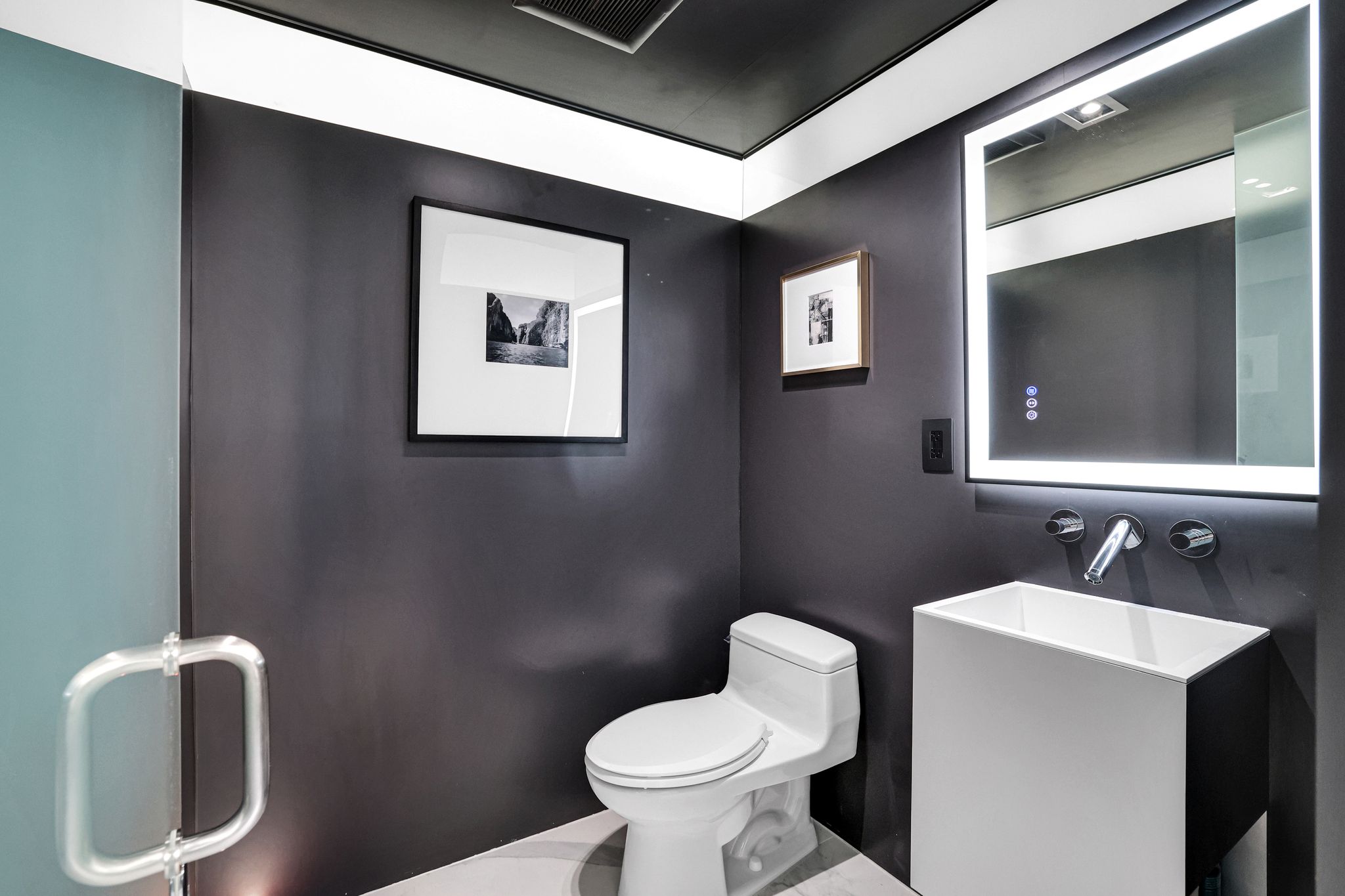 1630 19th Street Northwest, Unit C Washington, DC 20009 - Photo 32 of 45