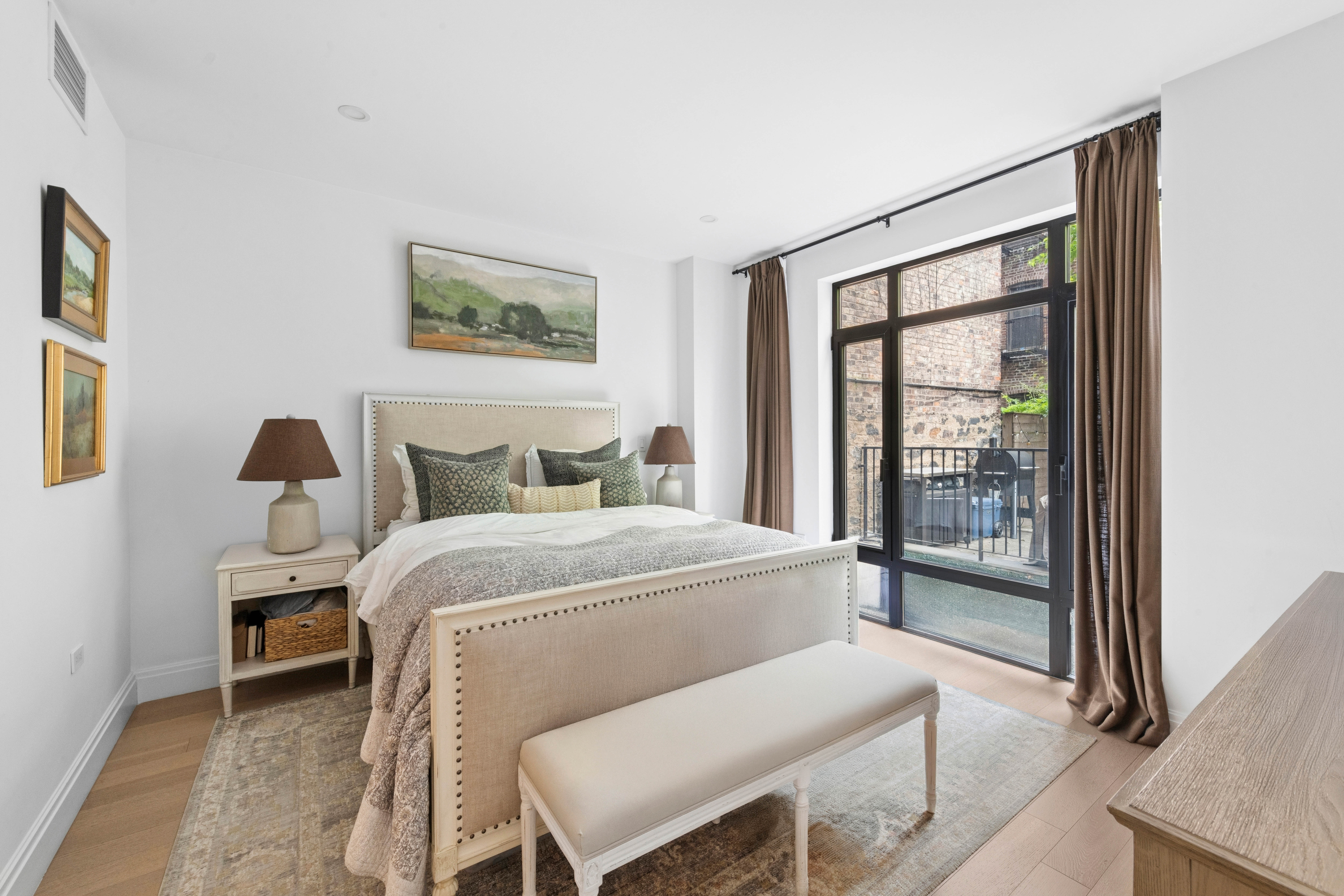 318 East 81st Street, Unit 1 Manhattan, NY 10075 - Photo 7 of 14