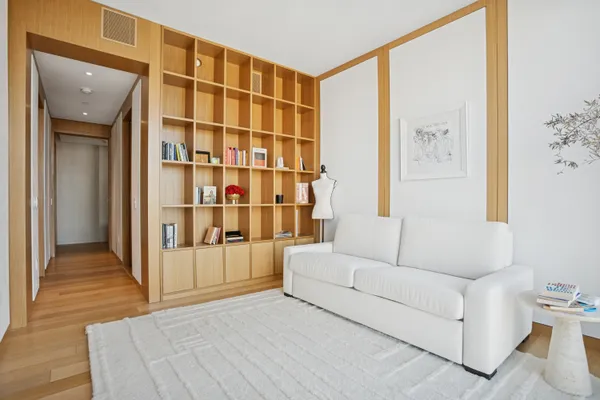 $30,000 | 565 Broome Street, Unit N18A | Hudson Square