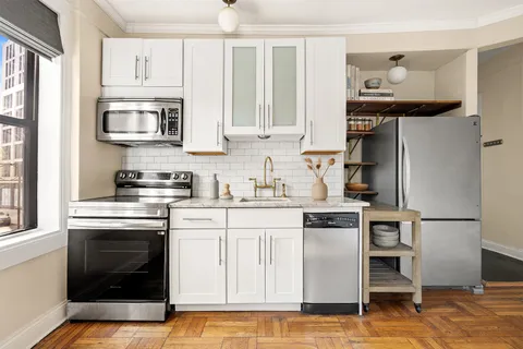 $500,000 | 400 Lincoln Place, Unit 2B | Prospect Heights
