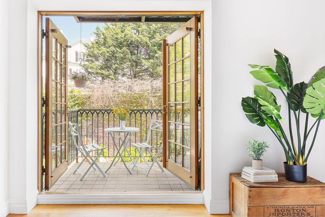 $3,750 | 85 Hudson Avenue, Unit 2B | Vinegar Hill