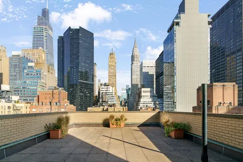 $515,000 | 310 Lexington Avenue, Unit 9F | Murray Hill