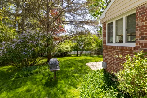 $699,000 | 25 Powers Place, Dresher, PA 19025