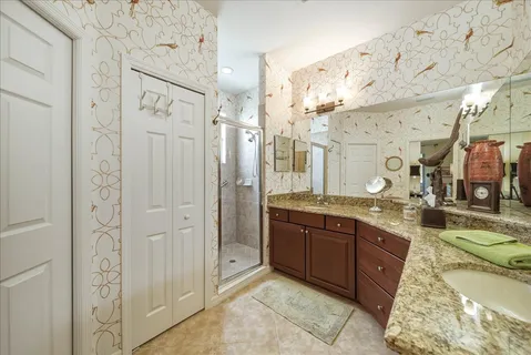$430,000 | 4109 66th Terrace East, Sarasota, FL 34243