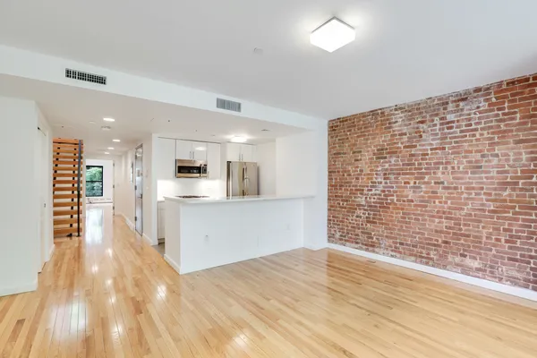 $8,500 | 230 West 75th Street, Unit 4 | Upper West Side