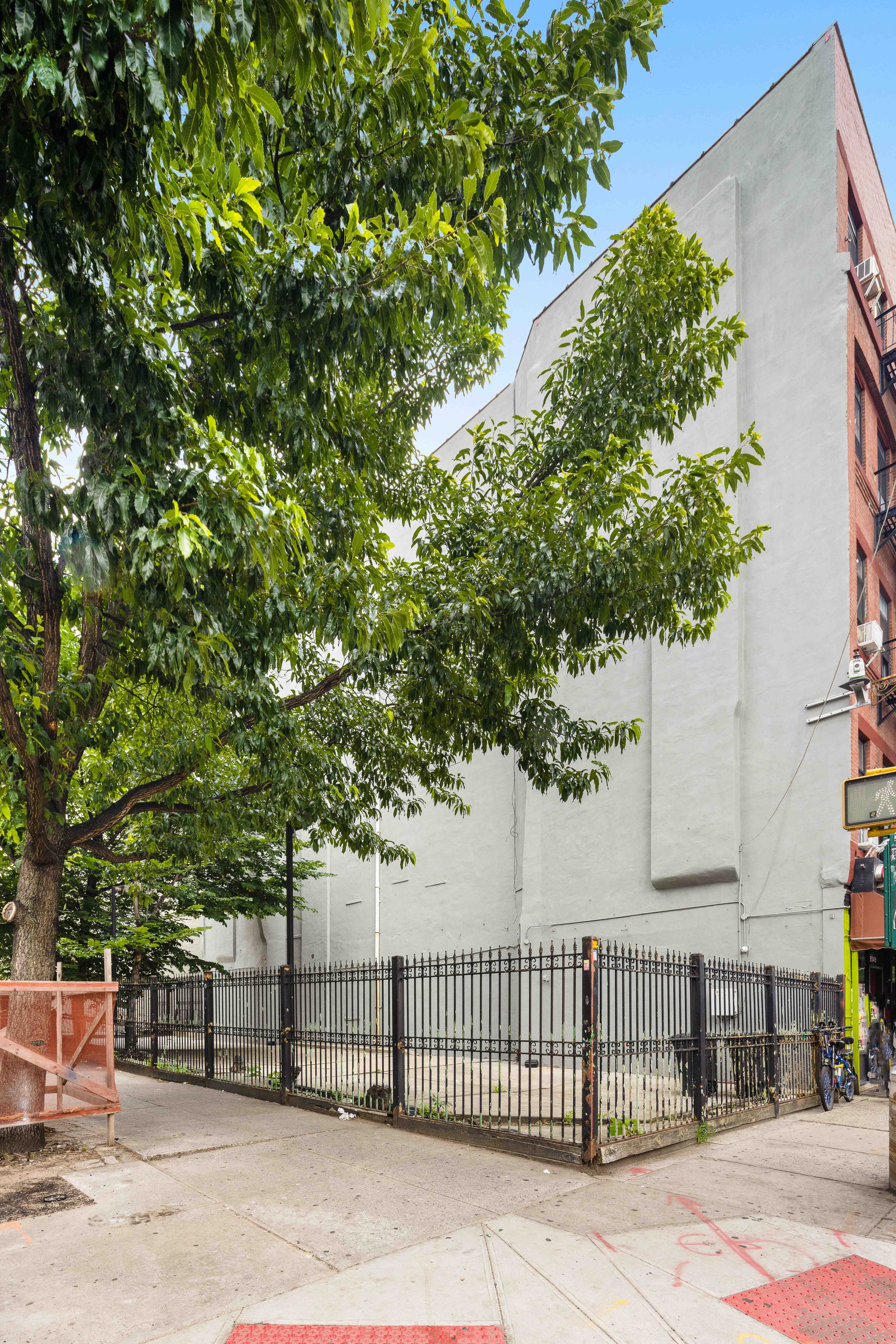 2047 2nd Avenue Manhattan, NY 10029 - Photo 2 of 10 a view of a entrance gate of a house