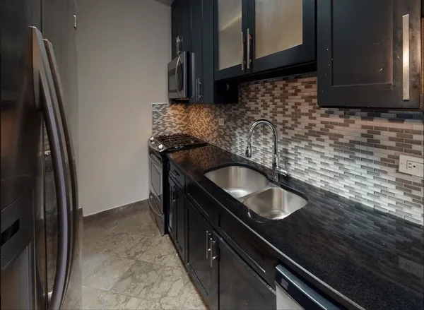 $7,895 | 310 Greenwich Street, Unit 10L | TriBeCa