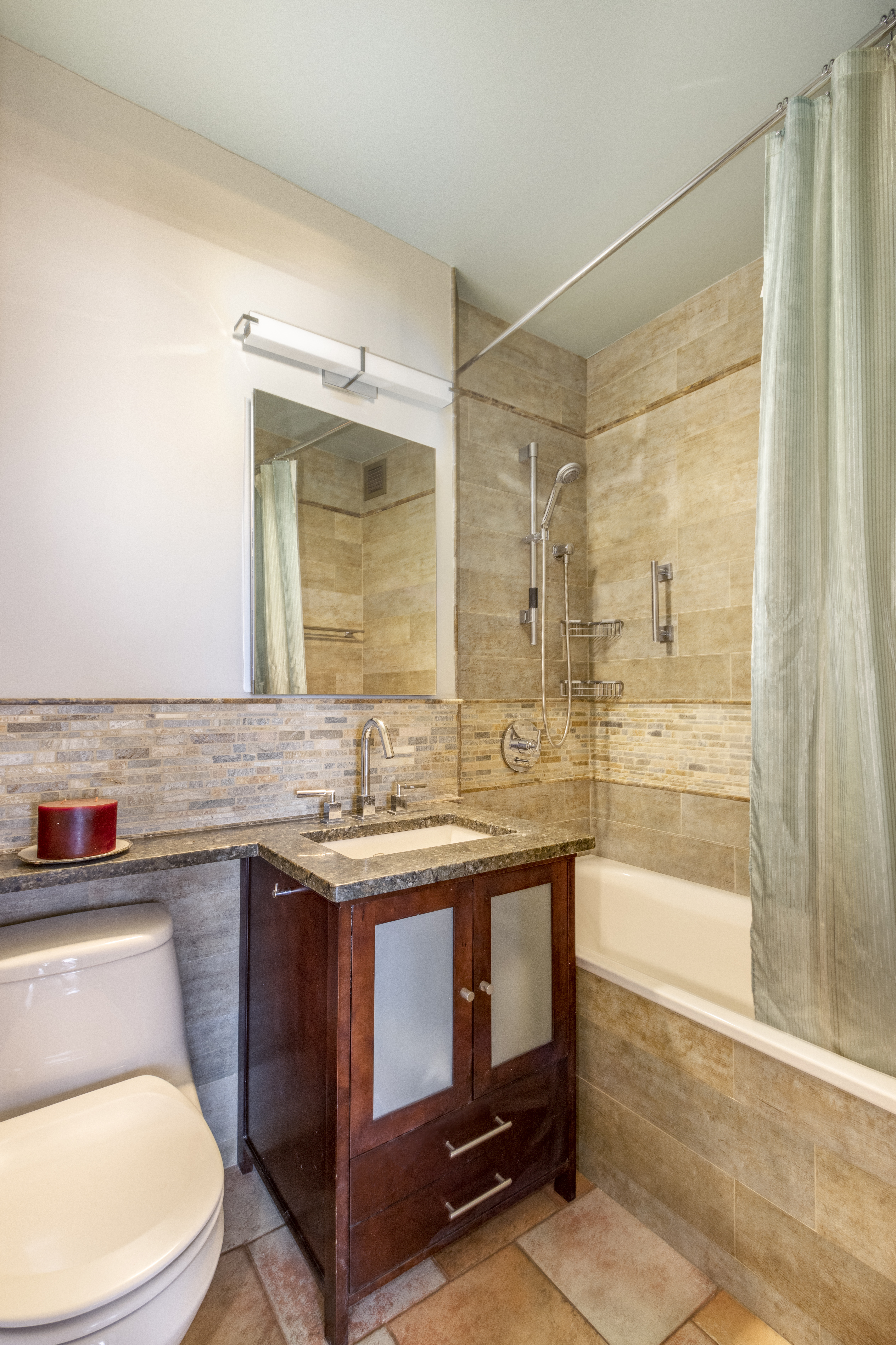 50 East 89th Street, Unit 6F Manhattan, NY 10128 - Photo 7 of 10