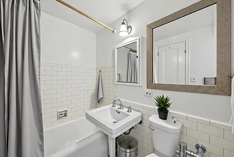 $500,000 | 5 Tudor City Place, Unit 912 | Murray Hill