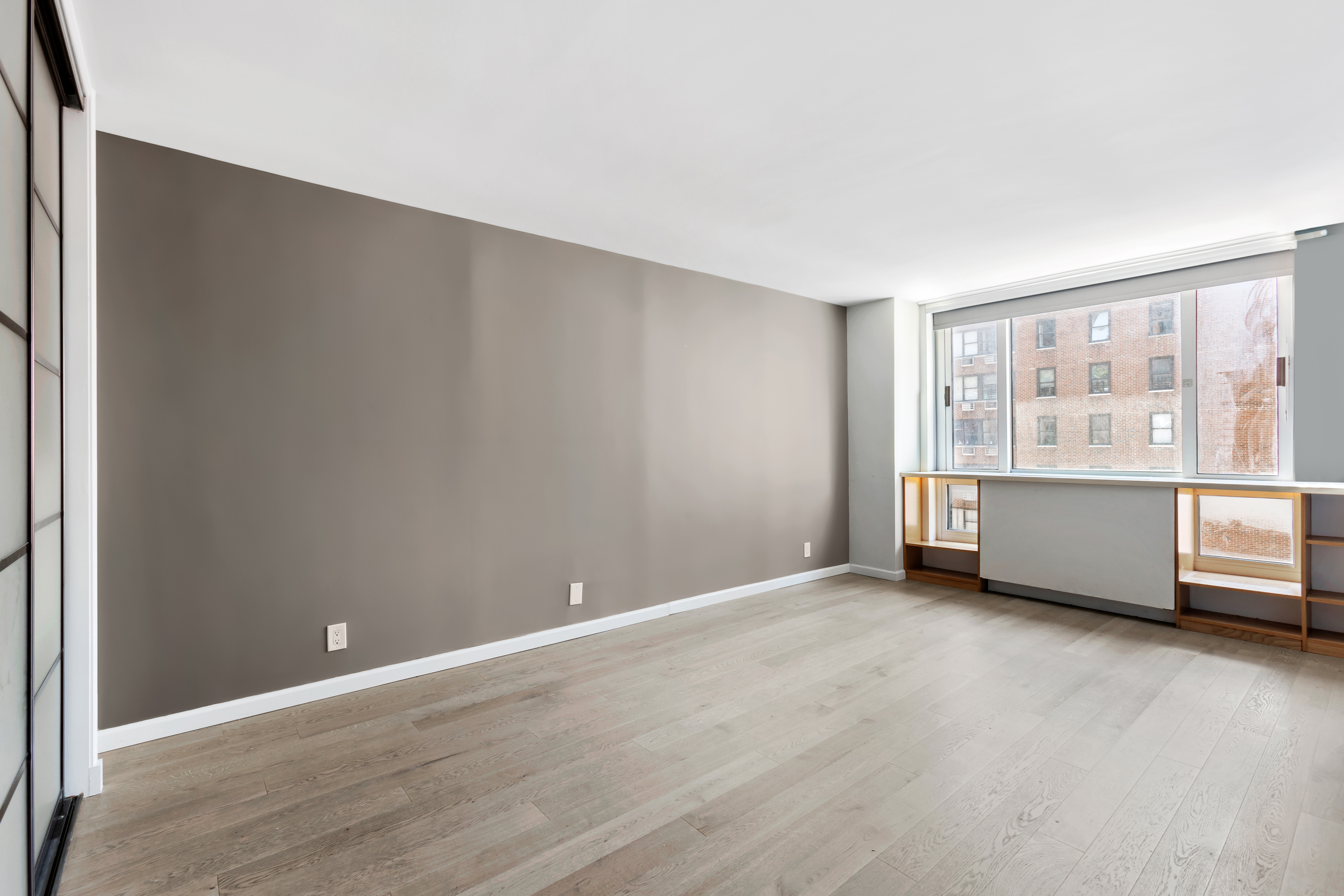 1 Irving Place, Unit U7BC Manhattan, NY 10003 - Photo 9 of 20 a view of an empty room with a window
