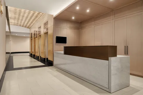 $669,000 | 3 Hanover Square, Unit 4D | Financial District