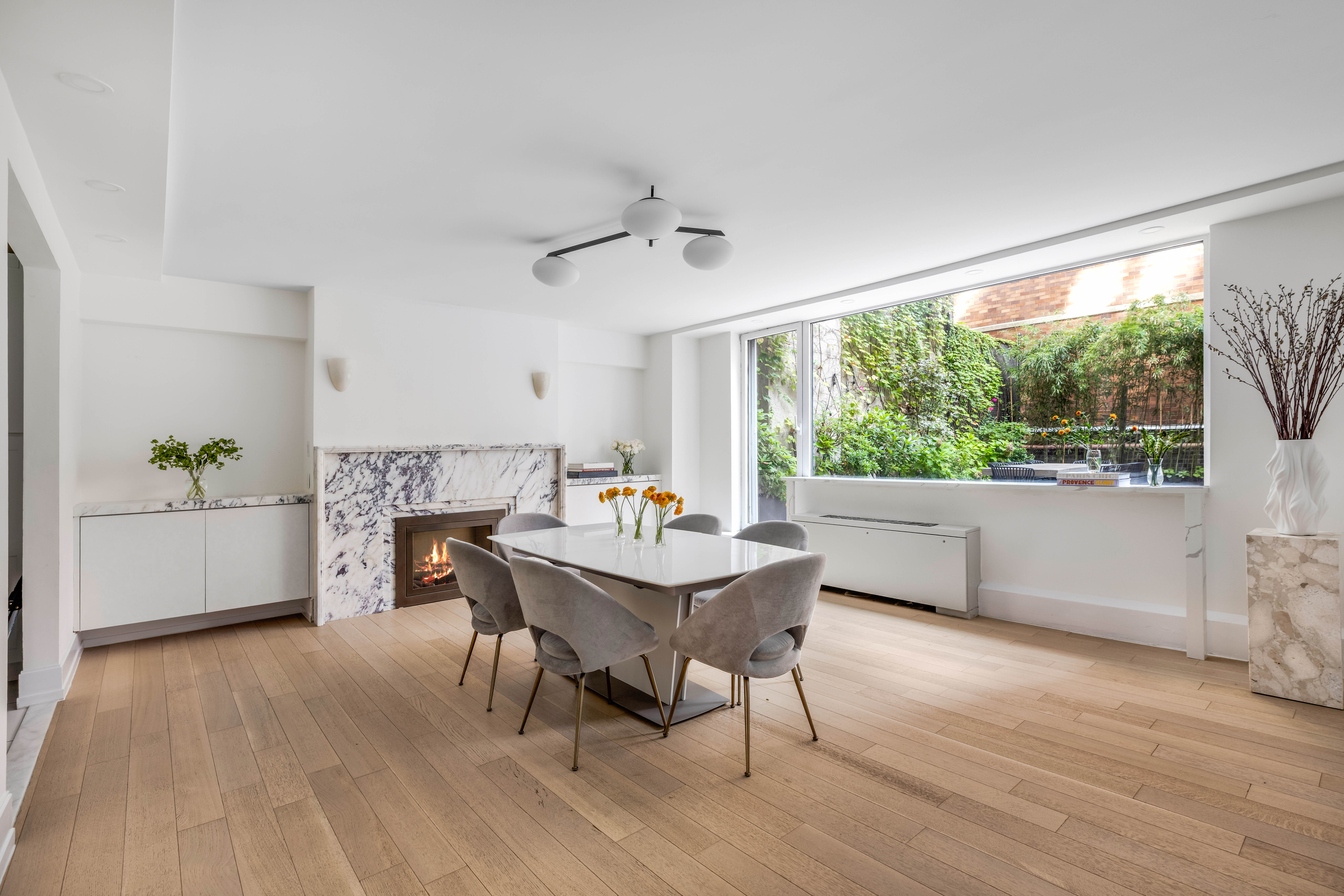 501 East 79th Street, Unit 2EF Manhattan, NY 10075 - Photo 4 of 27 Gallery Image 4