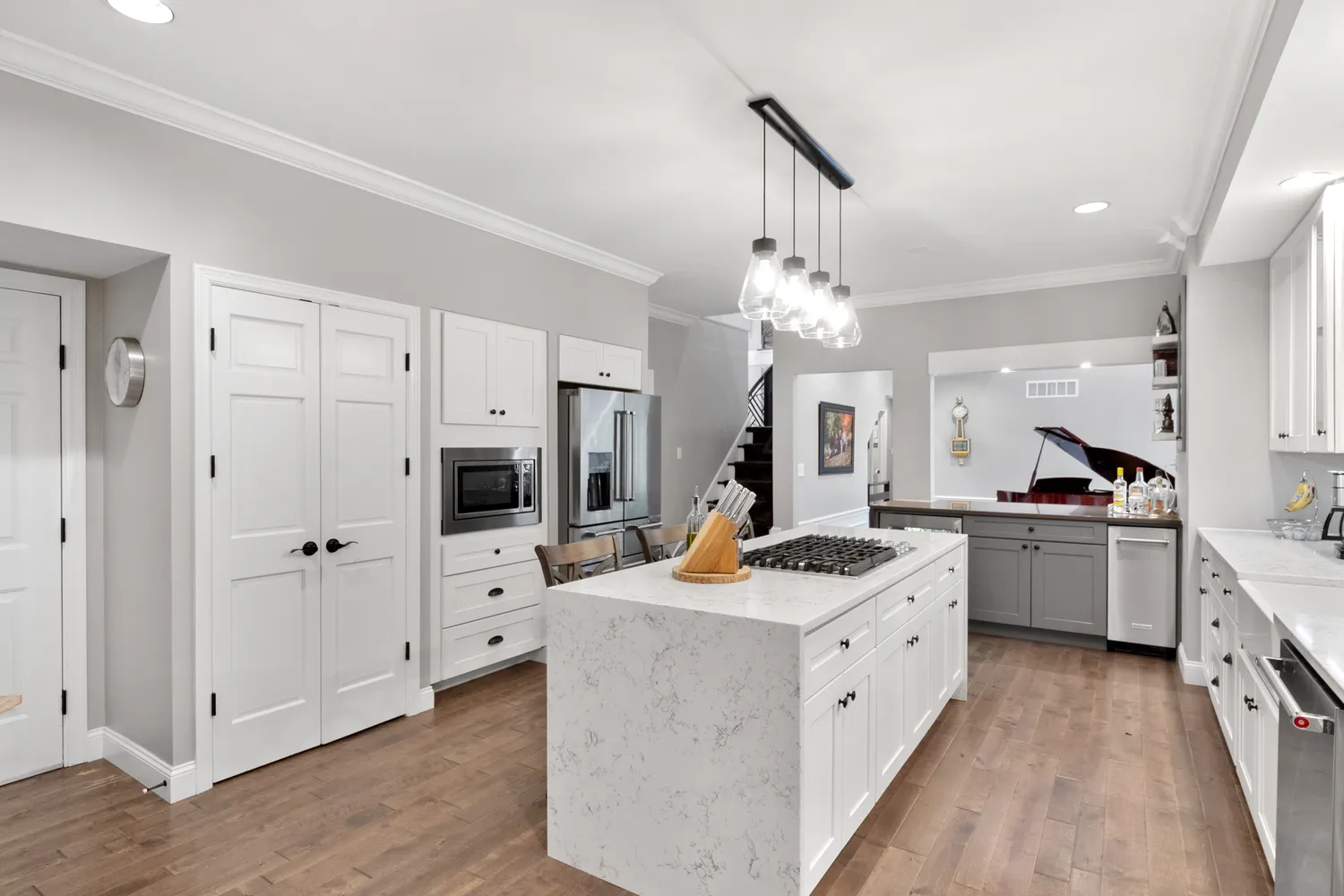 $1,995,000 | 13352 Weston Park Drive, St. Louis, MO 63131