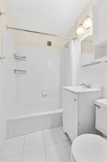 $485,000 | 160 East 91st Street, Unit 4A | Upper East Side