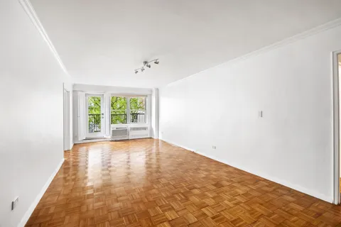 $785,000 | 1199 Park Avenue, Unit 3G | Upper East Side