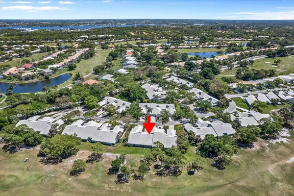 $425,000 | 2424 Southwest Foxpoint Trail, Palm City, FL 34990