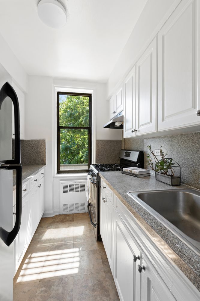 $168,000 | 5235 Post Road, Unit 2A | Fieldston