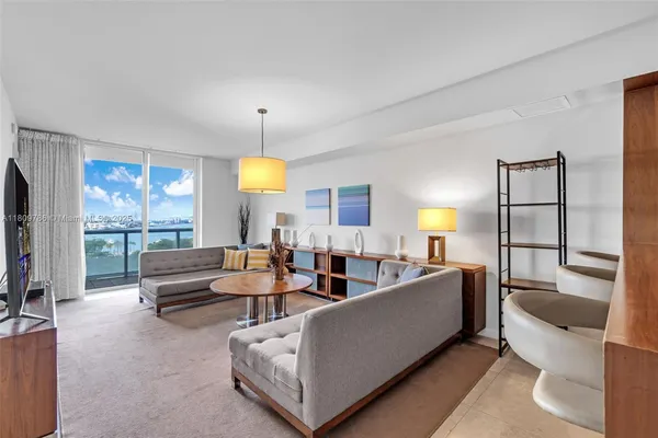$3,700 | 50 Biscayne Boulevard, Unit 904, Miami, FL 33132