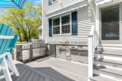 Contact Agent | 5 Jamaica Lane, Haverhill, MA 01830