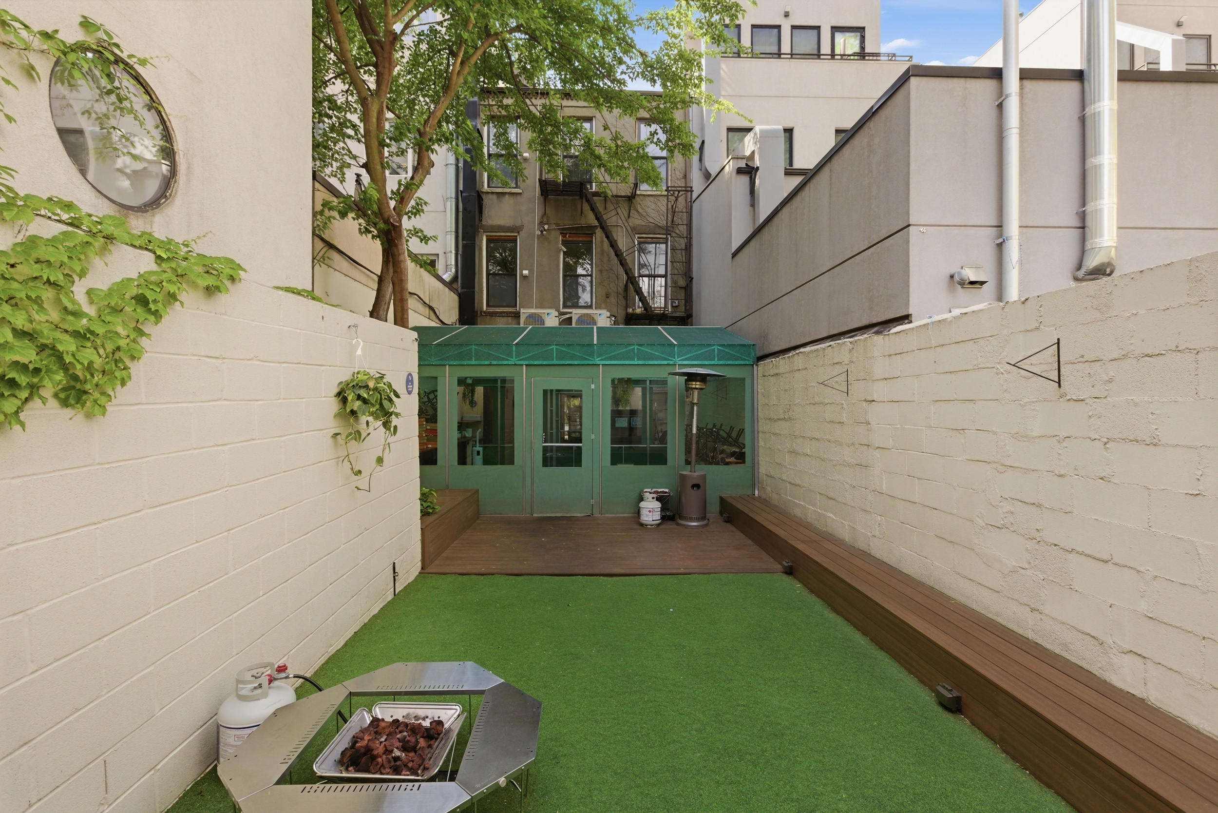 29 Greenpoint Avenue Brooklyn, NY 11222 - Photo 7 of 18 a view of outdoor space and yard