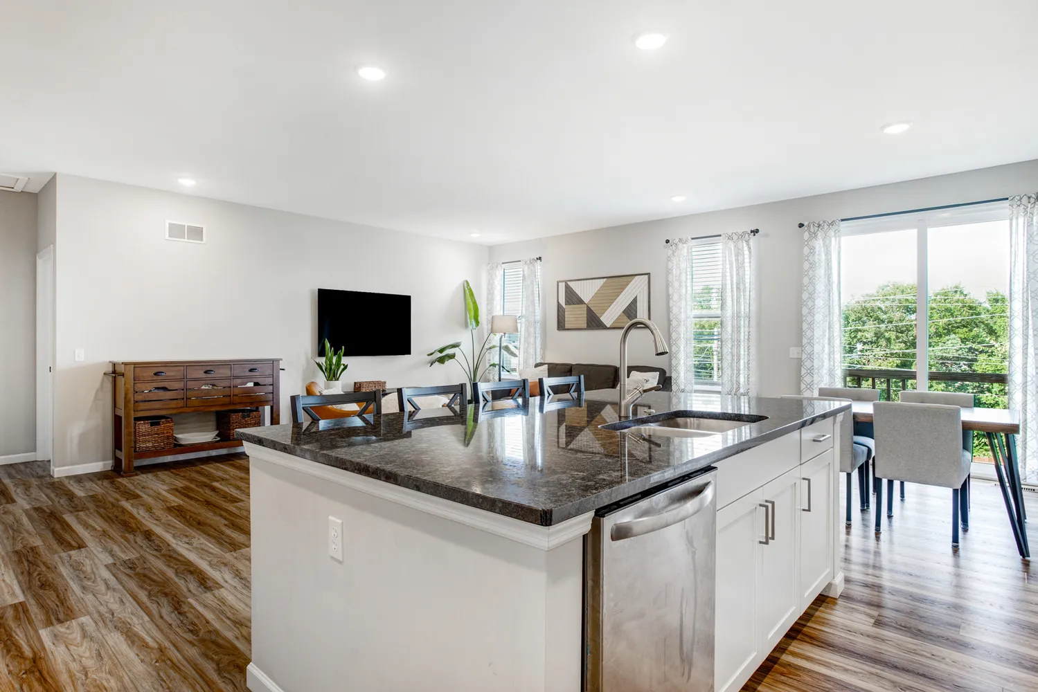 $440,000 | 213 Dell Vw Drive, Arnold, MO 63010