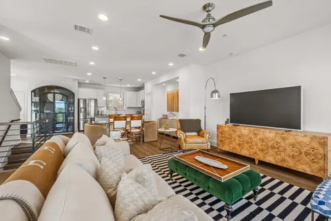 $487,500 | 2050 Lohmans Spur, Unit 101, Austin, TX 78738
